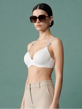 Victoria's Secret t-shirt Lighty Lined Wireless Bra 40D